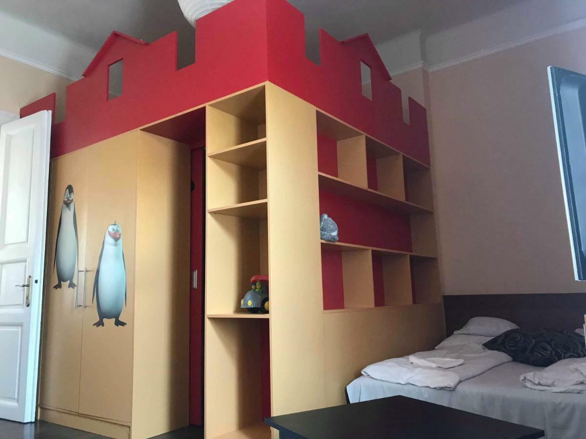 Gyulai Meseház Apartman Exterior foto
